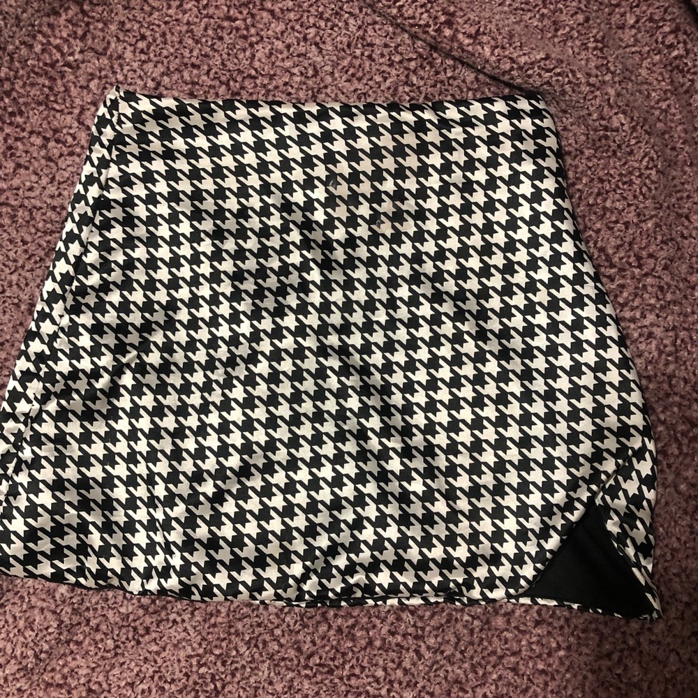 Omighty checkered skirt size L :-)